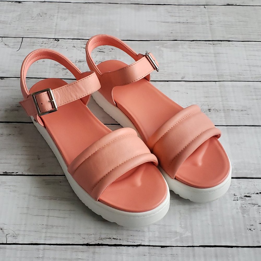 UGG 'Zayne' Ankle Strap Platform Sandal in Starfish Pink SIZE 8.5